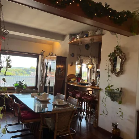 Bellavista Super Fast Wifi アパート